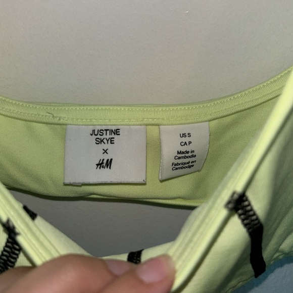 Justine Skye x H&M Mini Top - Picture 2 of 3